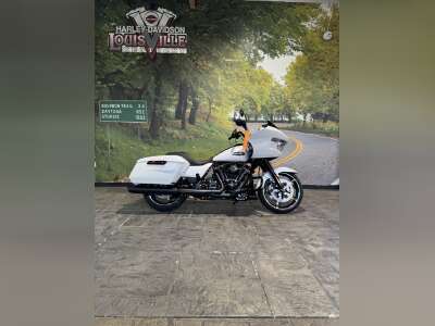 BRACKET, BOTTOM, FRT, COOLER, B40D